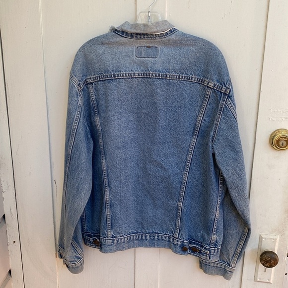 VINTAGE 1990 Levis Jean Jacket Sz Large/44L Distressed Big E Distressed Pockets - Picture 8 of 14